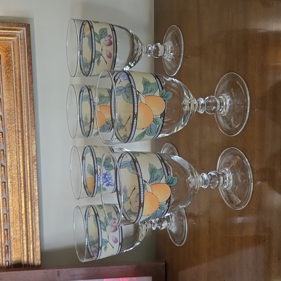 Mikasa Intaglio Garden Harvest set of two Water Goblets Glasses - Picture 5 of 6